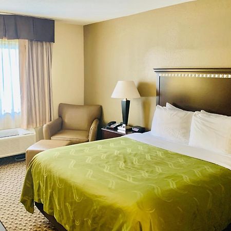 Quality Inn Macomb Near University Area מראה חיצוני תמונה