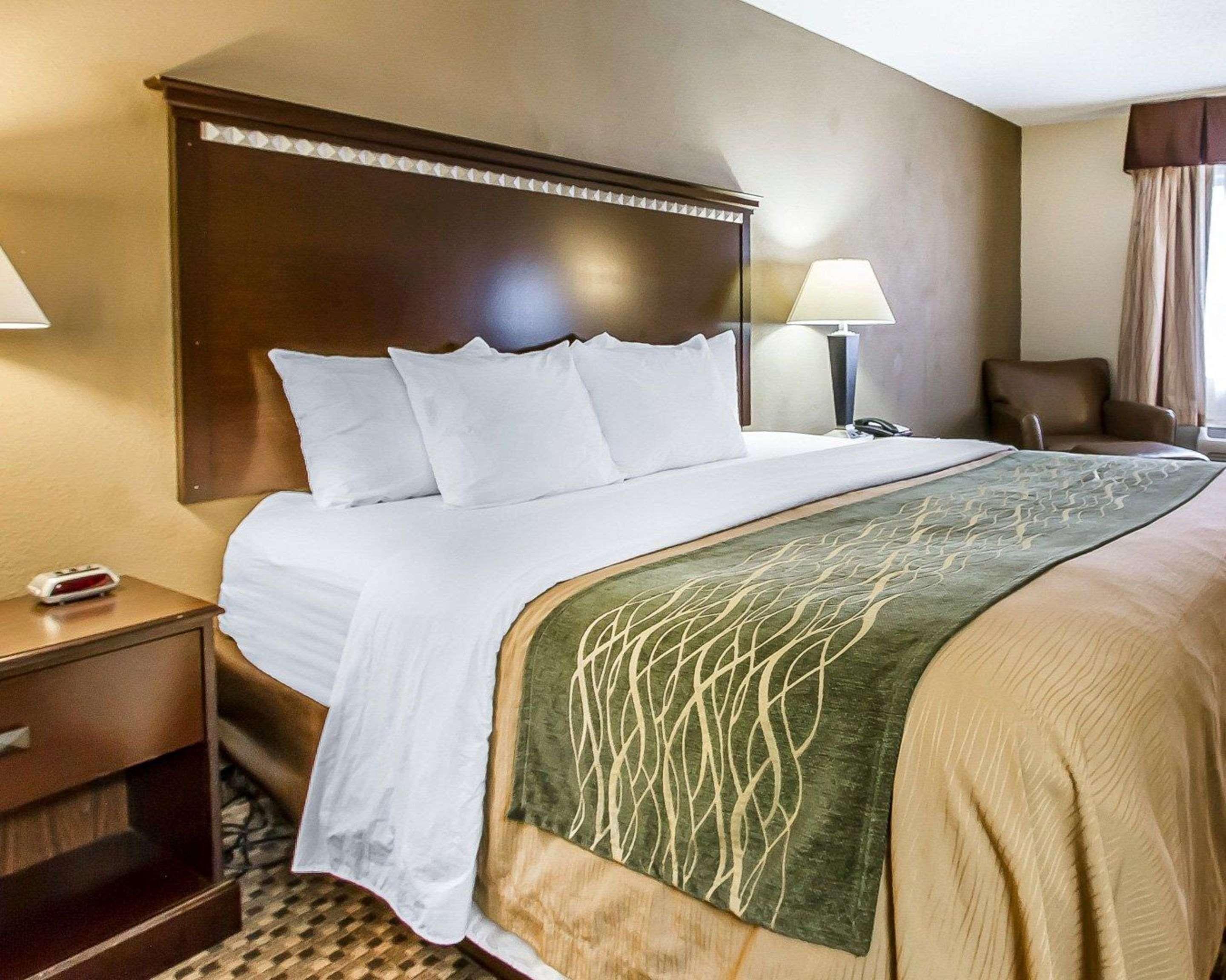 Quality Inn Macomb Near University Area מראה חיצוני תמונה