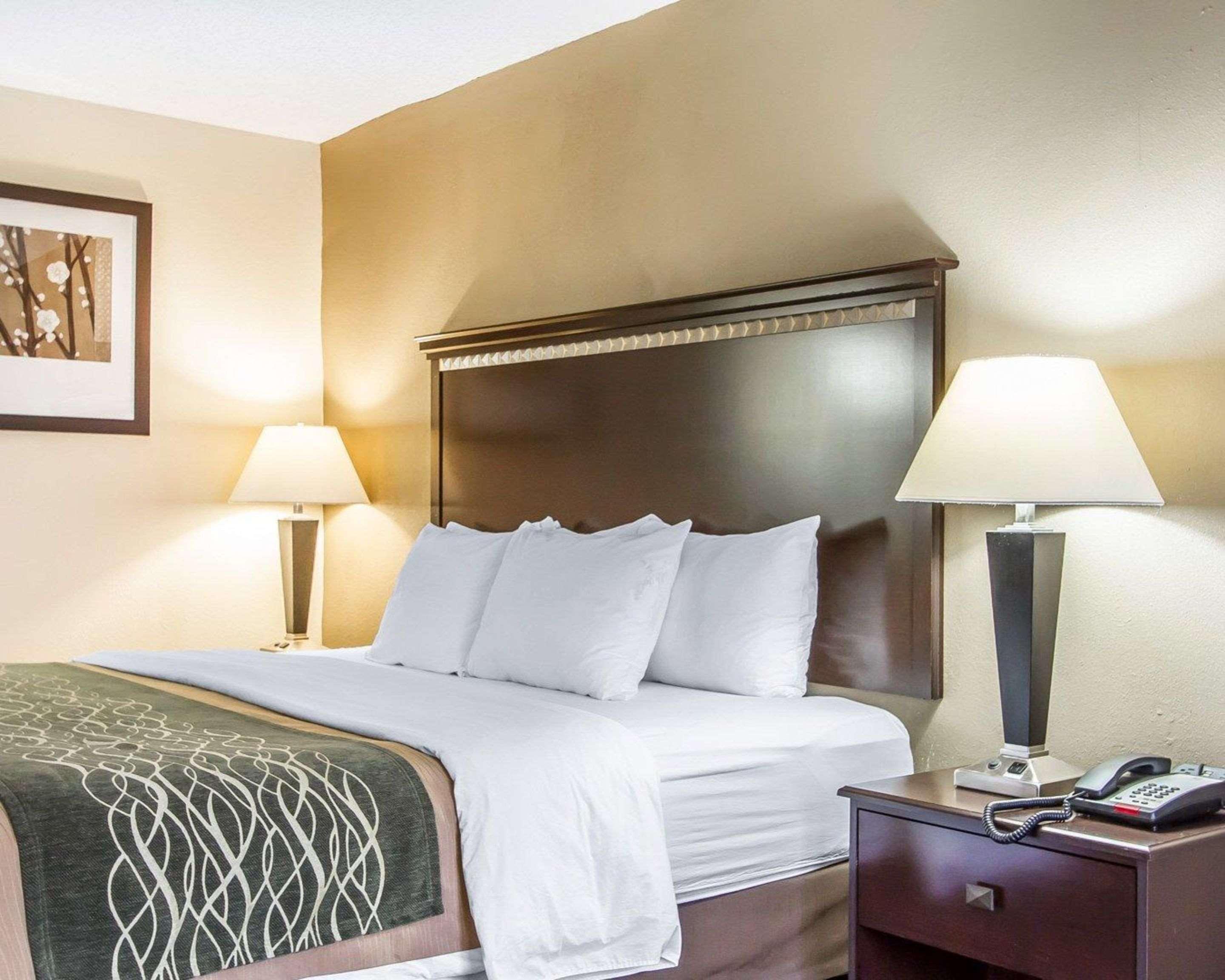 Quality Inn Macomb Near University Area מראה חיצוני תמונה