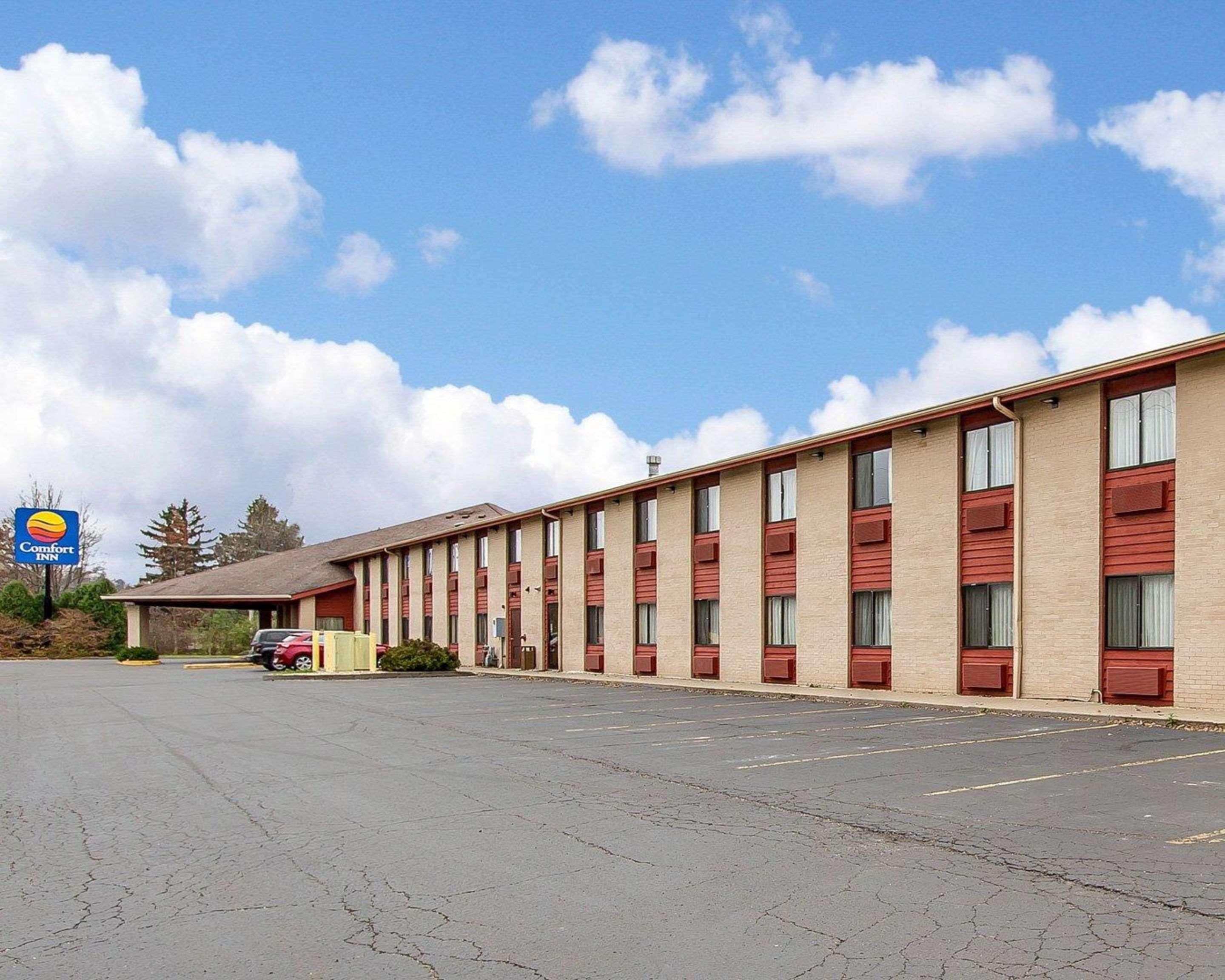 Quality Inn Macomb Near University Area מראה חיצוני תמונה