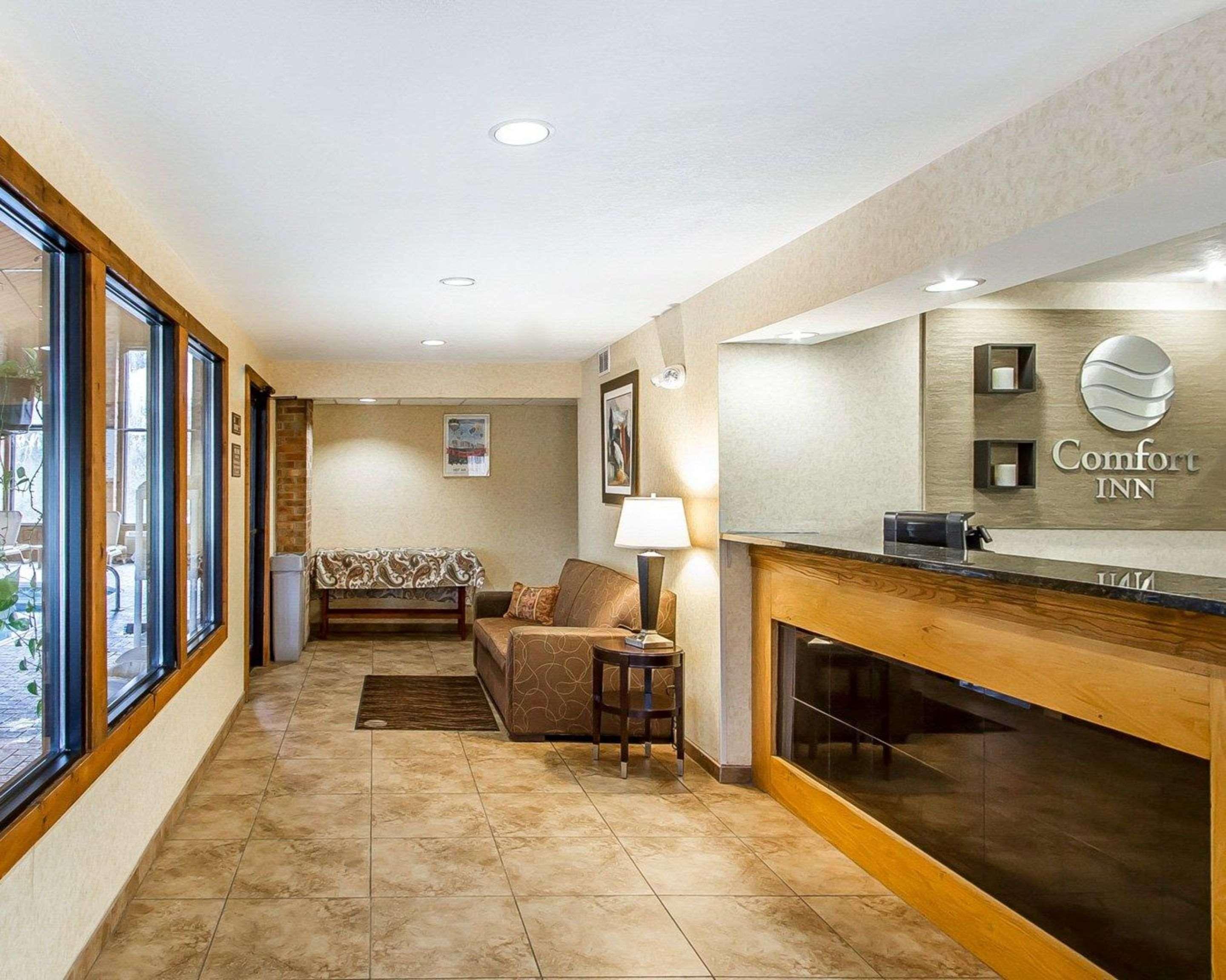 Quality Inn Macomb Near University Area מראה חיצוני תמונה